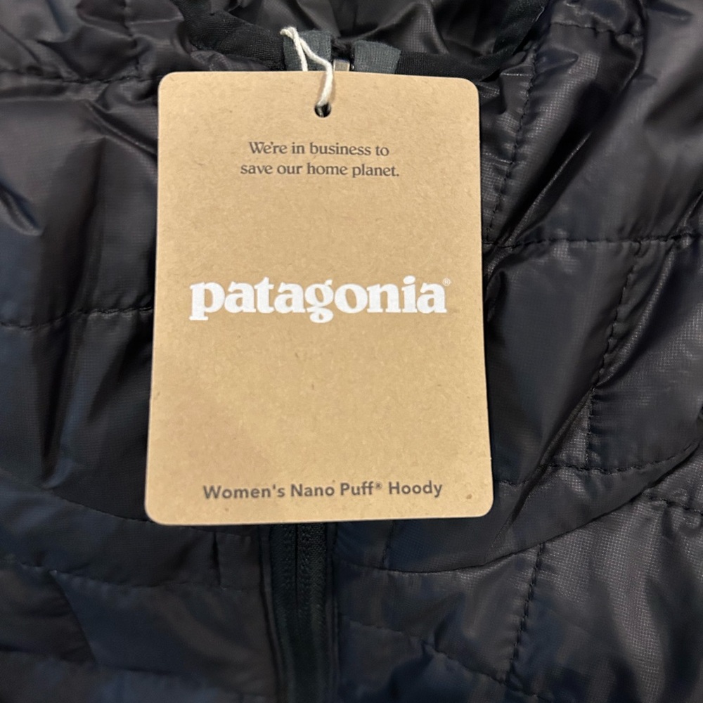 Patagonia Women's Nano Puffy Hoody Black Quilted Jacket - Picture 5 of 7